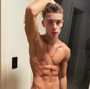 romeo 🙈 romeo_twink OnlyFans