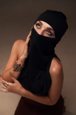 Muslim Mistress neck onlyfans