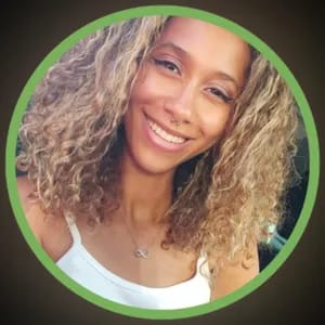 𝐌𝐫𝐬 𝐇𝐢𝐝𝐝𝐞𝐧 🔥 mrs_hidden_01 OnlyFans