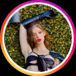 𝐄𝐌𝐌𝐈⚧️🆃🆂 🌈 emmii_ts OnlyFans