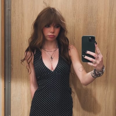 w i l l o w 🖤 latenightwillow OnlyFans