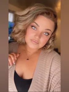 𝒩𝒾𝒸𝑜𝓁𝑒 𝐹𝑜𝓍𝓍 ❤︎︎ nicole.foxx OnlyFans