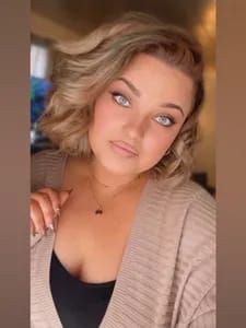 𝓝𝓲𝓬𝓸𝓵𝓮 𝓕𝓸𝔁𝔁 nicole-foxx OnlyFans