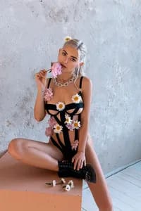 Eva Elfie | Ur favorite lovely elf🧝‍♀️ evaelfiefree OnlyFans