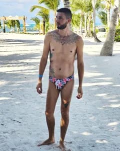 Latin Vers Guy 🔃 latinversguy OnlyFans