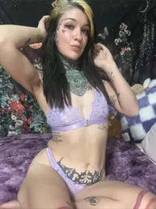 𝐕𝐀𝐋𝐇𝐀𝐋𝐋𝐀𝐋𝐄𝐈𝐆𝐇𝐇 valhallaleighh_free OnlyFans