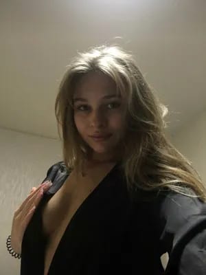christinaaries OnlyFans