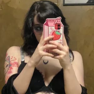 Lily 🪷 zvxxvbvz OnlyFans