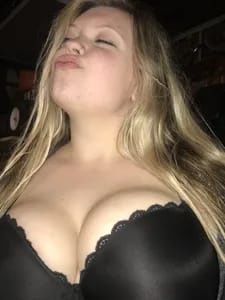 THICC CURVY DDD BBW 👄 TOP 8% 👅💦 dddstaciie OnlyFans