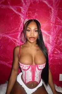 Milan😚 sexting sessions💕 milandior3 OnlyFans