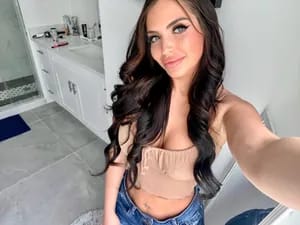 alexa payne sext me now alexapayne OnlyFans