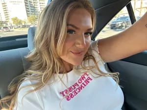 TWO PUSSY PRINCESS  👑 twopssyprincessfree OnlyFans