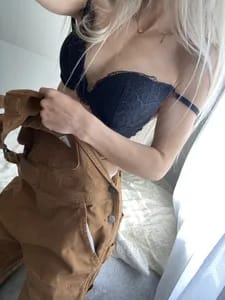 Ashley teenytinyblondie OnlyFans