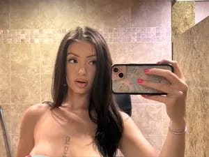 LJ ljnextdoor OnlyFans