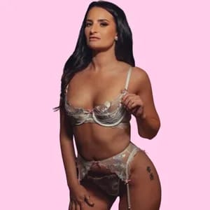 Sammy Lea Davidson ♥️ Queen of Hearts sammyleadavidson OnlyFans