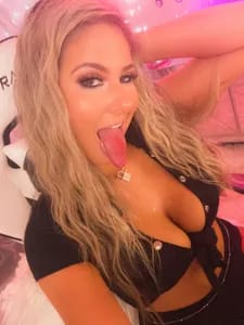 Brittany Benz 🍒 Dm me butterybubblebutt OnlyFans