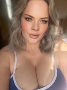 🇬🇧 Busty Brit Jessie 😜 naughtyjessieduke OnlyFans