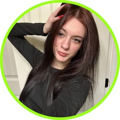 Lily | 333🪽 lilyhasasecret OnlyFans