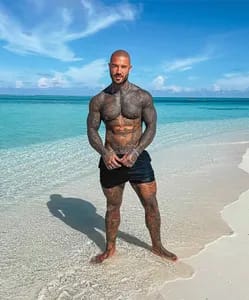 Tobias Bleu tobias-bleu OnlyFans