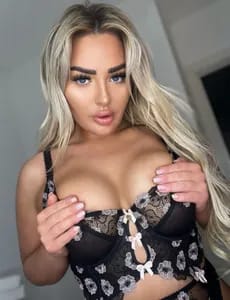 SINGLE MUM LOOKING FOR FUN 😈 nadia.rose OnlyFans