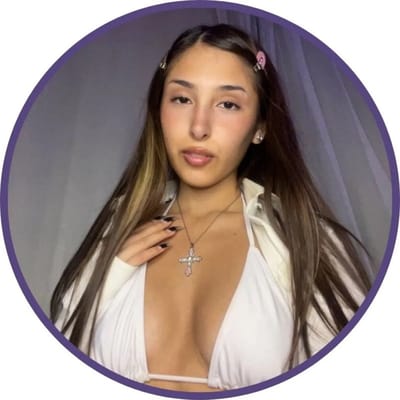 Mia♡ #1 MOST FEMININE TRANS 🏆