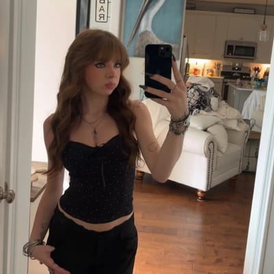 w i l l o w 🖤 OnlyFans profile