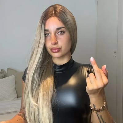 ✅CORALIE✅TEEN GODDESS ✅ HUMILIATION✅ PEGGING