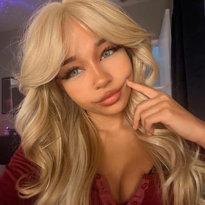 Ally 🎀 milkandalil.honey OnlyFans