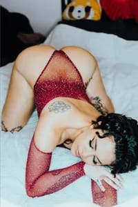 Yaz yazzelberry OnlyFans