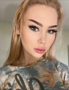 Cute Luna sunnyrayxo OnlyFans