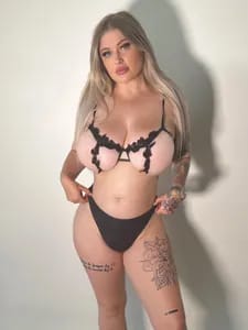 𝓈𝓉𝒶𝓈𝓈𝒾 ♡ lilblondebabyy OnlyFans