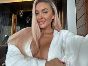 Your girlfriend Molly honeymollyxxx OnlyFans