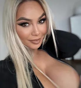 Lexa's secret ㊙️ room lexas_secret_room OnlyFans