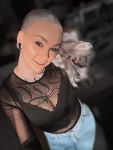 Ella ellaee OnlyFans