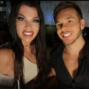 𝗠𝗮𝘀𝗼𝗻 &amp; 𝗔𝘁𝗵𝗲𝗻𝗮😈 cheekycouple69 OnlyFans