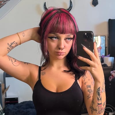 𝕷𝖚𝖈𝖞 𓆩🖤𓆪   