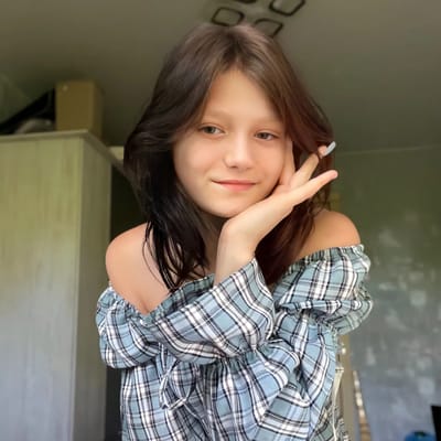 sweet_girl_santa