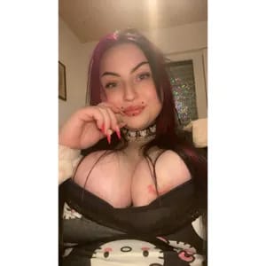🥺 BIG TITTY EMO GF 💗 winterrosefree OnlyFans