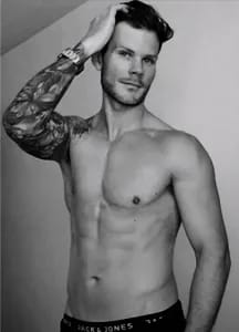 lube vuitton u483522775 OnlyFans