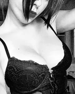 kiki kikispleasure OnlyFans