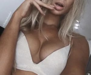 naomi foxnaomi OnlyFans