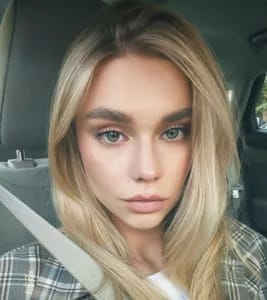 Violet Monroe monroeviolet OnlyFans