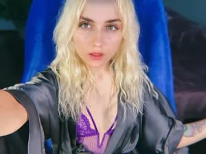 The best sq**t on ONLYFANS 😈 fireofurloins_lana OnlyFans