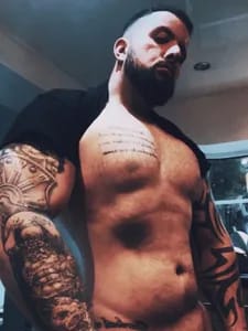 🇬🇧 ℍ𝔸ℕ𝔻ℂ𝕌𝔽𝔽𝔻𝔸𝔻𝔻𝕐 🍆 𝕱𝖗𝖊𝖊 𝖕𝖆𝖌𝖊 🔥 handcuffdaddy OnlyFans