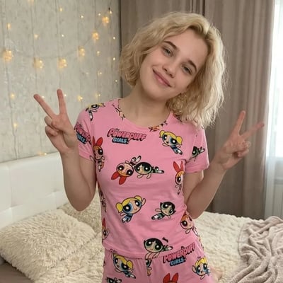 Kira keeping content simple and reliable on her OnlyFans