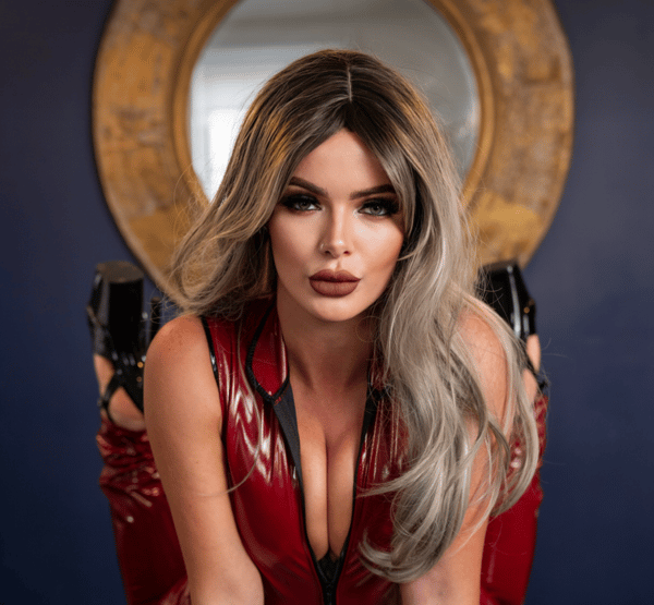 Ellie | Financial Dominatrix 💰🖤 FREE 
