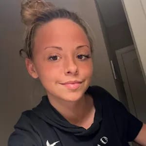 Mia balancing youthful energy with fitness motivation on OnlyFans