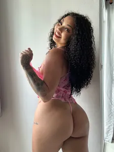 Linda with booty 🍑😈 onlylinda23 OnlyFans
